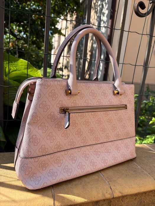 Оригінальна сумка Guess