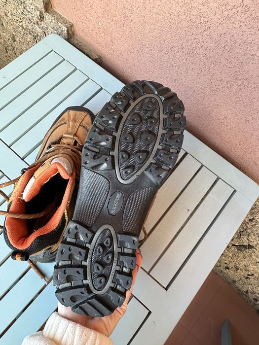 Гірські черевики blackstone