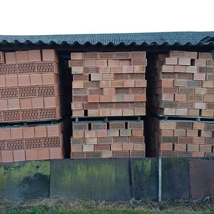 cegła kratówka duża i mała Harasiuki cegła / pustak ceramiczny