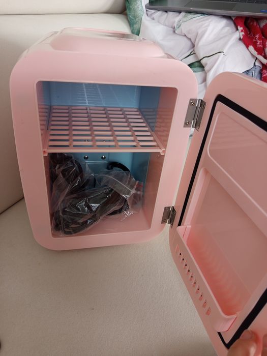 Lodówka na kosmetyki Meloni retro różowa makeup makijaż pielęgnacja