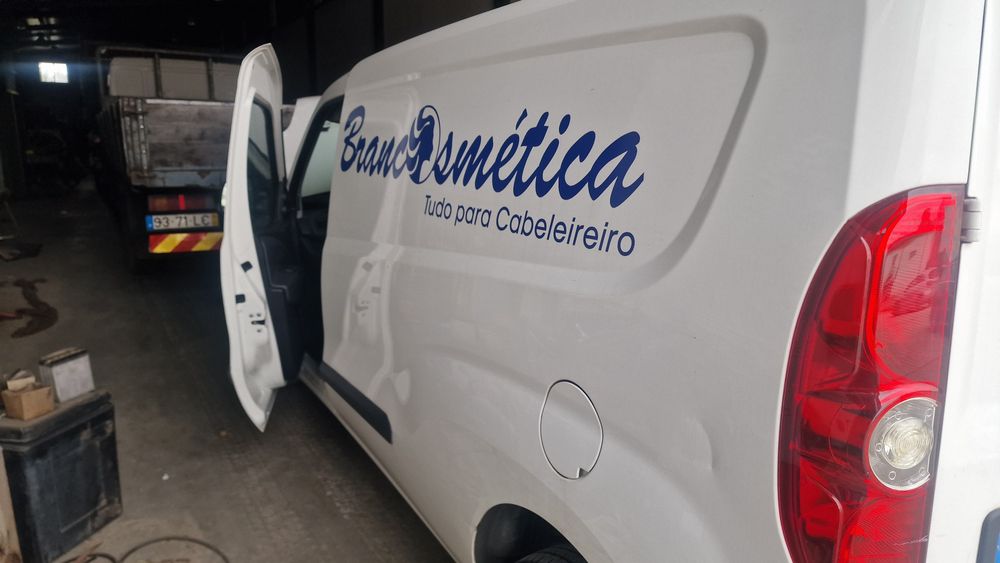 Fiat doblo maxi 5 portas 240000 mil km comprimento 2.10