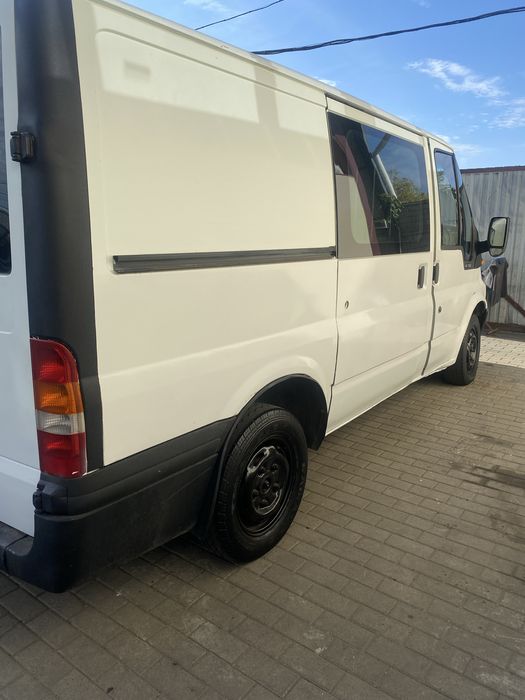 Ford  tranzit  85T260