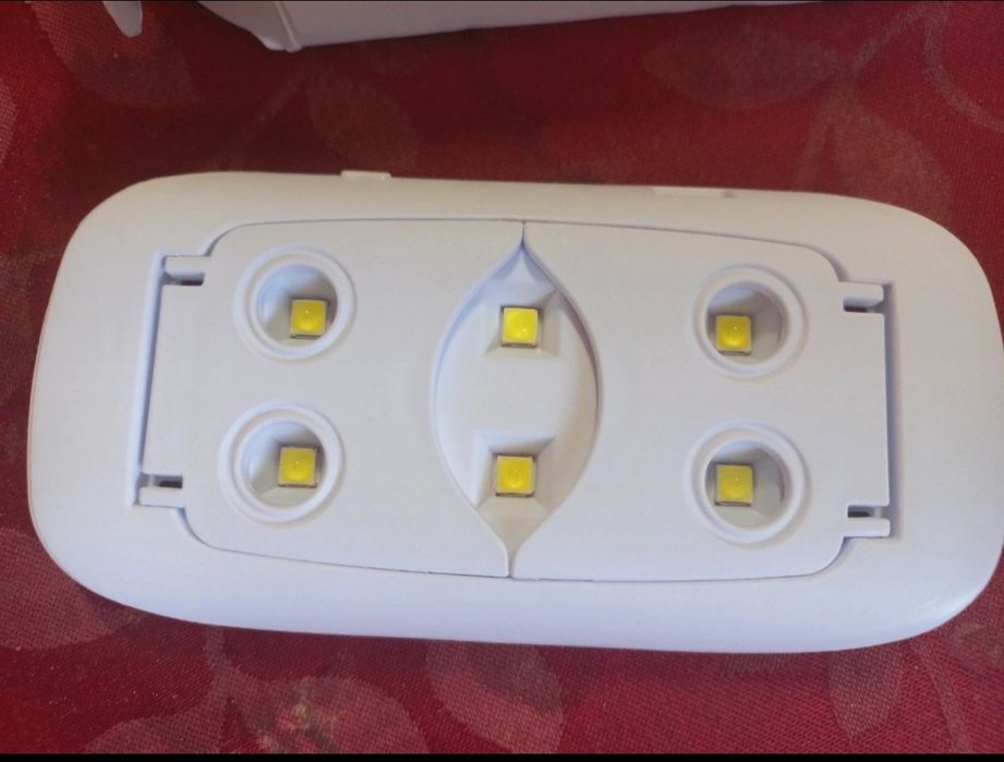 Secador de unhas pequeno