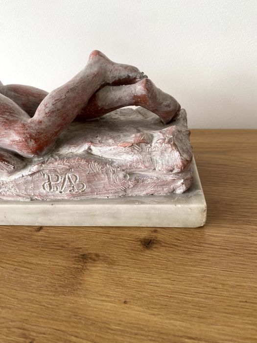 Estátua mármore Rosa pequena