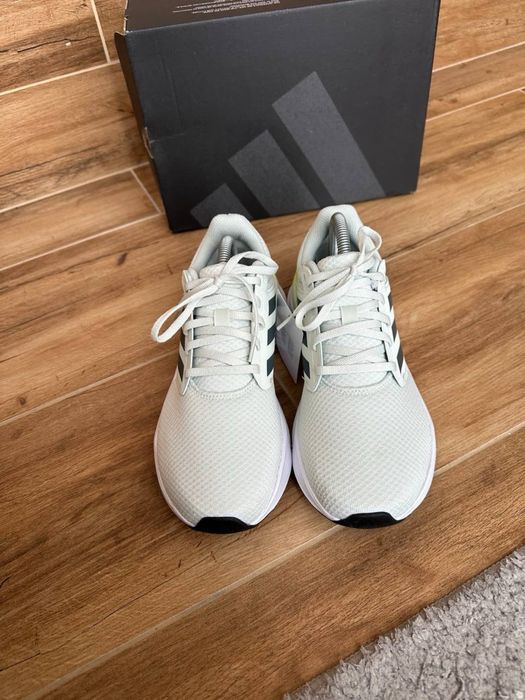Кроссовки Adidas Galaxy 6
