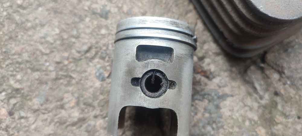 Цилиндр и поршень 50куб Honda Dio