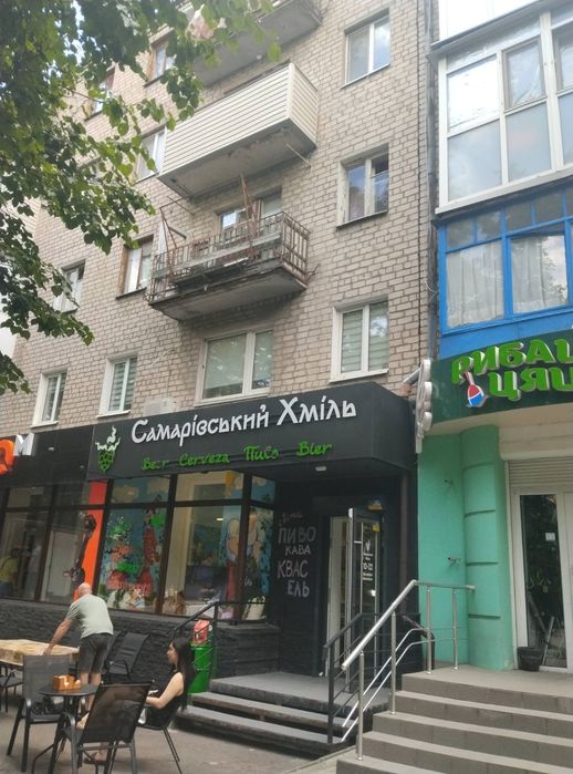 Продам коммунальную квартиру в центре