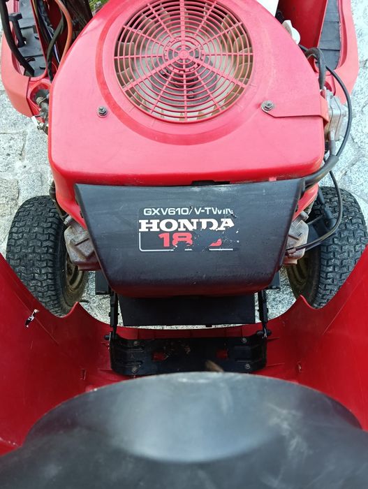 Trator relva honda bicilindrico 18 cv