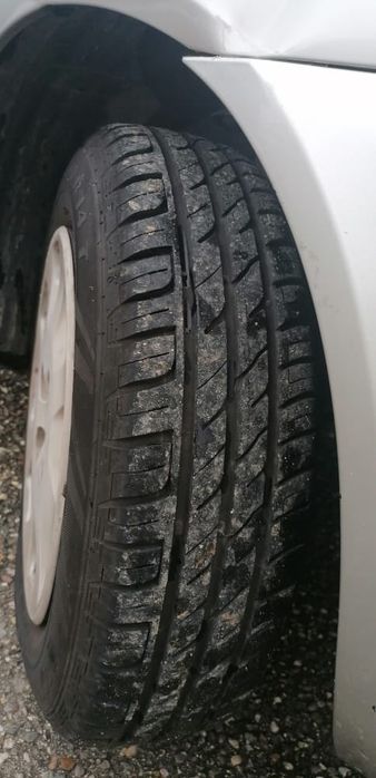 Vendo carro excelente estado517566190878740488