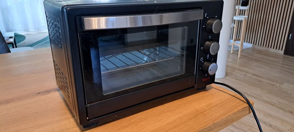 Piekarnik elektryczny mini