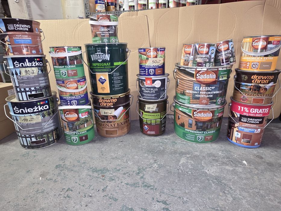 Wyróżniony farby, impregnat, lakierobejca i inne.