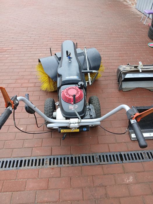 Zamiatarka spalinowa Iseki hk 80 pro silnik Honda plug do śniegu odsniezarka