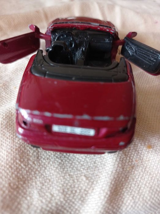 Model miniaturka Mercedes MB SL-500