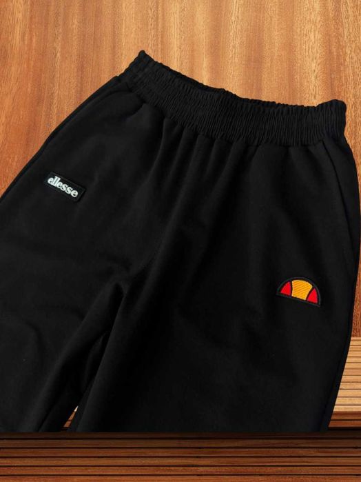 Якісний спортивний костюм Ellesse