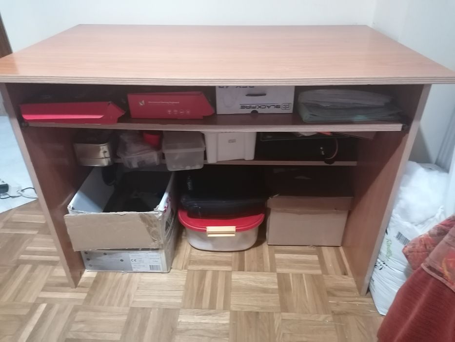 Venda de secretária