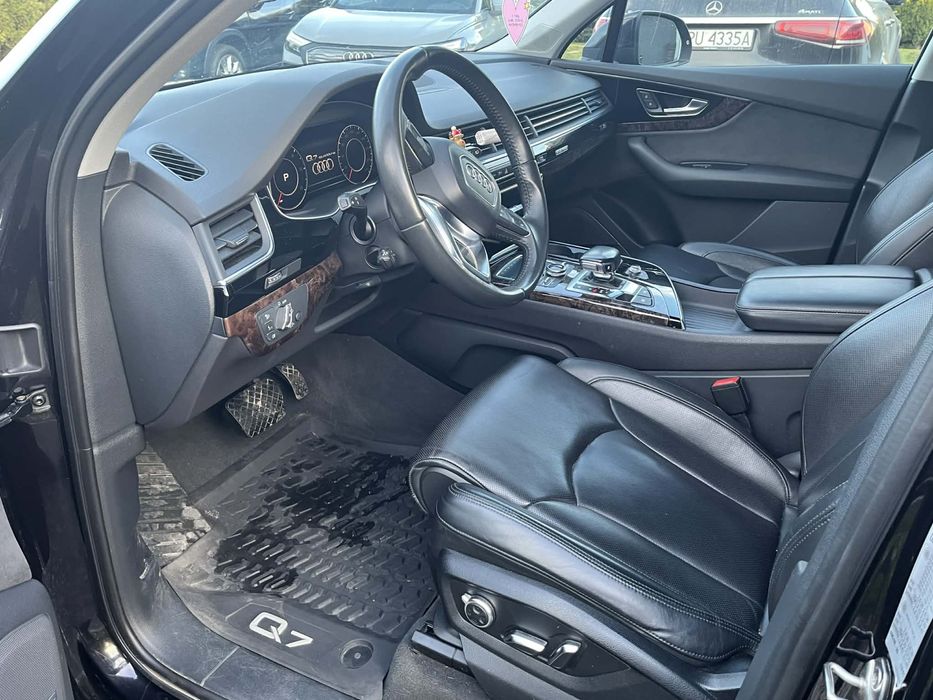 Audi Q7 quattro s-line, 3.0 tdi - vat 23%, cena netto