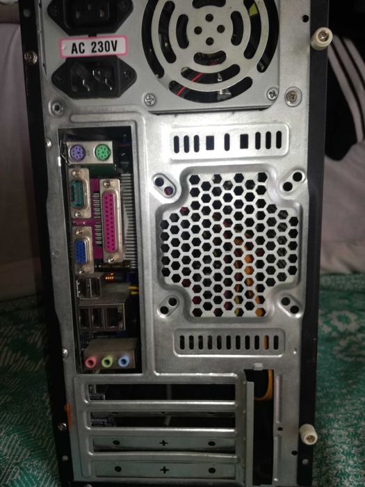 Блок системнаый AMD - 800 ГР