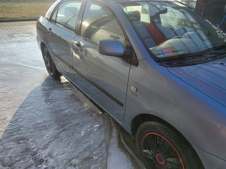 Toyota corolla e12 1.6 benz +LPG