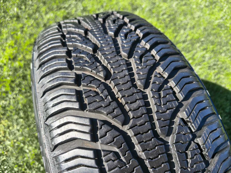 opona 205/50/17 Uniroyal Allseason Expert 2 1 sztuka 8mm 2025