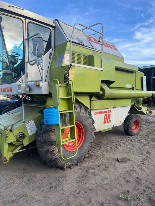 CLAAS Dominator 88S