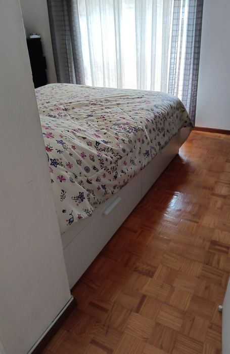 Cama casal branco