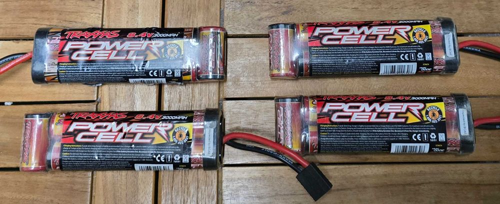 Traxxas Ez-Peak Dual + 4 baterias 3000 Ni Mha