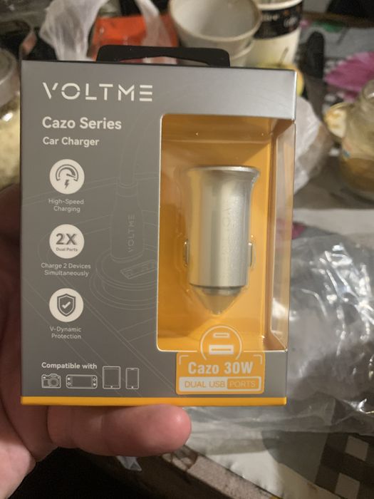 Автомобільна зарядка відомого бренду voltme