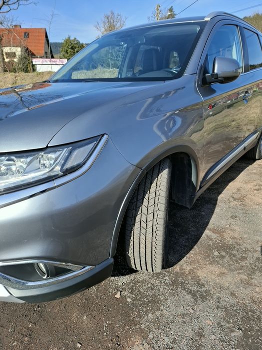 Outlander  3 sprzedam