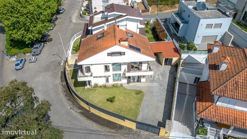 Four-Facade V3 Detached House - Perosinho