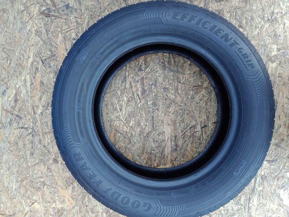 4x205/60 r16 92H GoodYear Efficient Grip Performance NOWE DEMO Opony letnie