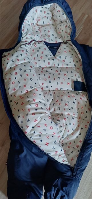 Zimowy kombinezon 0-3m Tommy Hilfiger