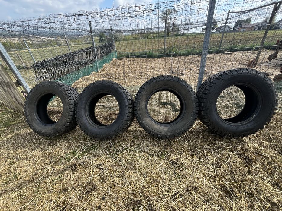 Opony terenowe 4x4 265/65 r17