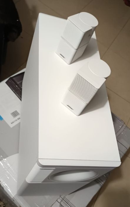 Conjunto BOSE Colunas Acoustimass 5 com satélites Jewel Bose