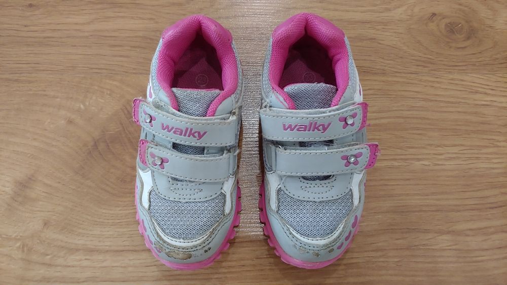 Buciki sportowe r.23