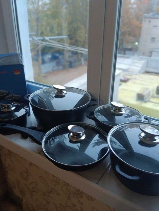 Набір посуду (12 предметів) з гранітним  покриттям. Набір каструль.