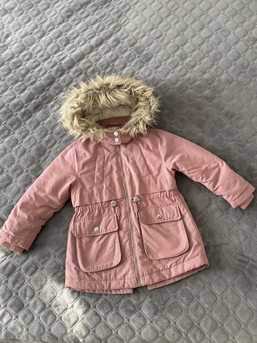 Куртка на девочку 4-5 лет 110 см