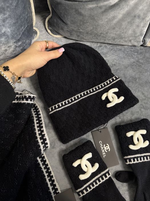Набор Chanel шапка шарф перчатки