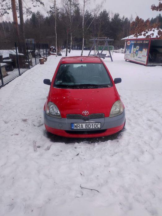 Toyota Yaris 1.0 bezyna