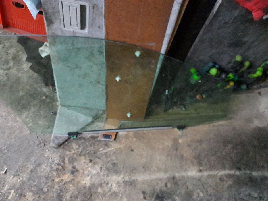 Szyba drzwi Lexus RX400H, RX350,RX300,RX330, 2005-2009R, LEWY PRZÓD