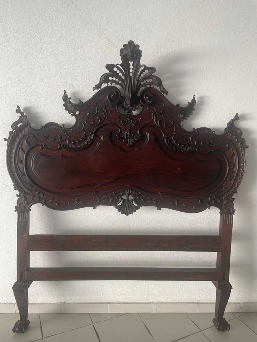 Cama de casal antiga estilo D. José