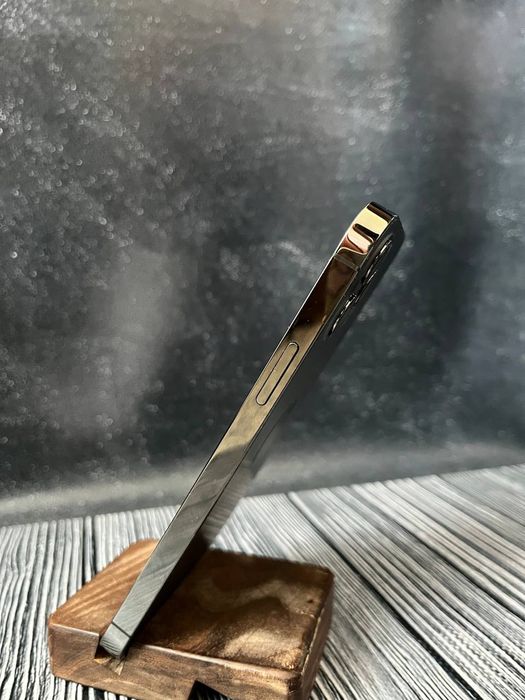 Срочно айфон 12 про