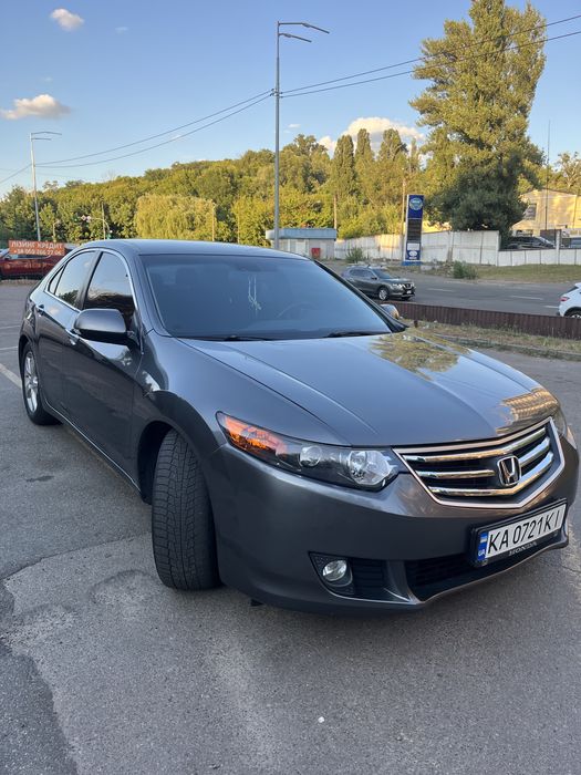 Легковий автомобіль