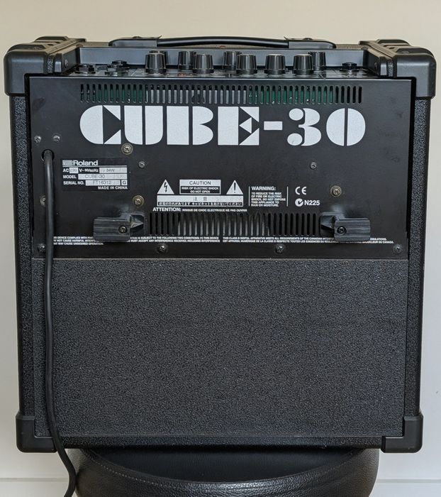Amplificador Guitarra - Roland Cube 30