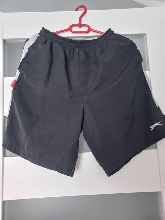 Krótkie spodenki sportowe
