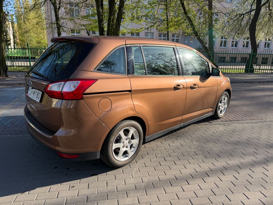Ford C-MAX 7-osobowy | Ekonomiczny minivan | Użytkowany na co dzień Silnik 1.0 ecoboost