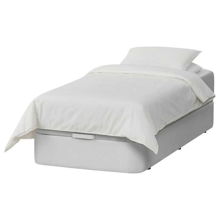 Cama Ikea Kvitsöy como nova