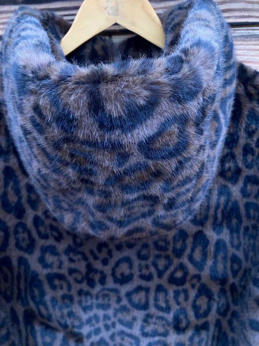 Жіноча леопардова шуба з капюшоном на ОГ 95-102 см Зимова підтримка