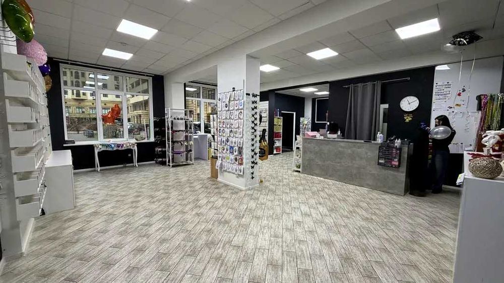 ЦЕНТР, з орендарем, приміщення 81 кв.м, вул.Полтавська 10