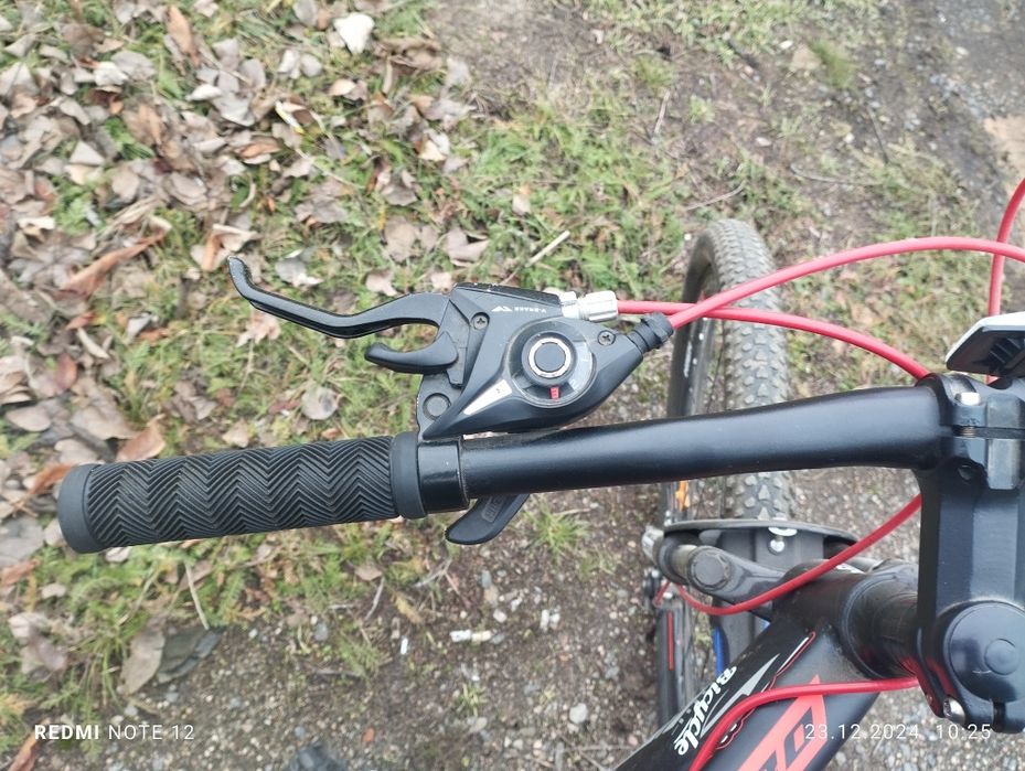 Майже новий  проїхав зовсім трохи