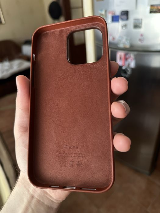 Оригінальний шкіряний чохол Apple Iphone 14 Pro Max Торг можливий.